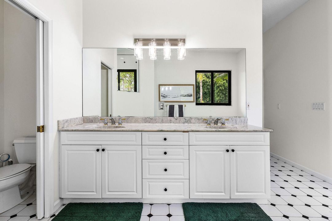 For Sale: $2,295,000 (4 beds, 3 baths, 3381 Square Feet)