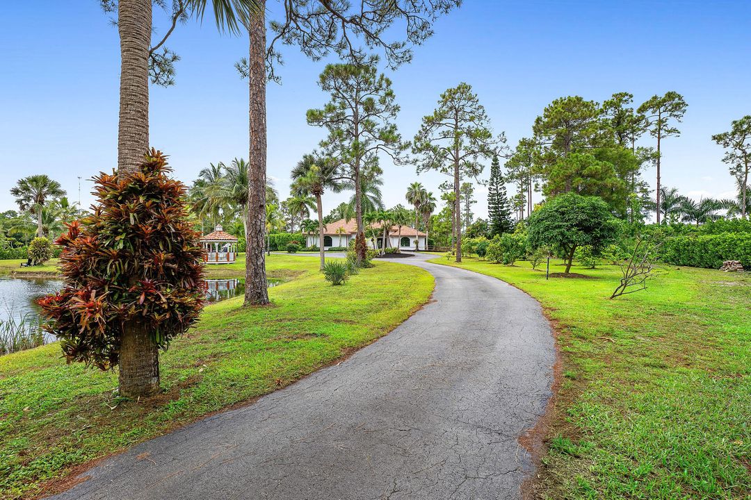 For Sale: $2,295,000 (4 beds, 3 baths, 3381 Square Feet)