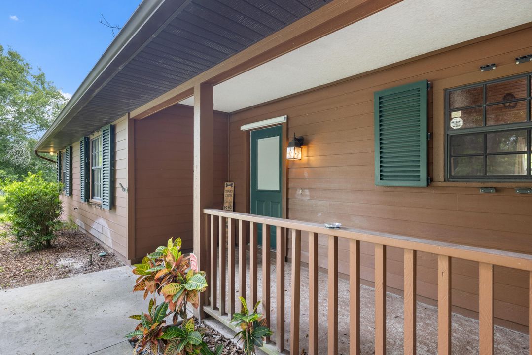 合同活跃: $395,000 (3 贝兹, 2 浴室, 1272 平方英尺)