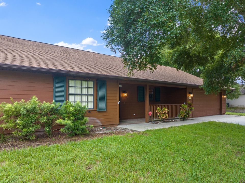 合同活跃: $395,000 (3 贝兹, 2 浴室, 1272 平方英尺)