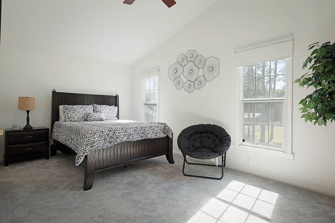 For Rent: $20,000 (4 beds, 3 baths, 3922 Square Feet)