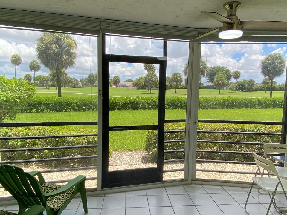 Recently Sold: $259,000 (2 beds, 2 baths, 1300 Square Feet)