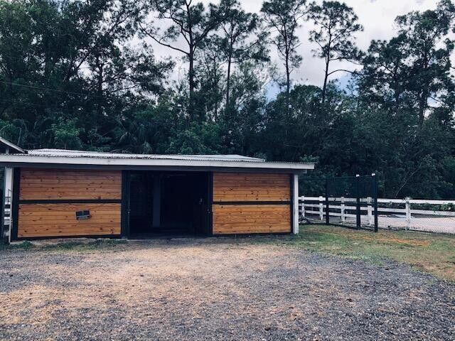 For Rent: $20,000 (4 beds, 3 baths, 3922 Square Feet)