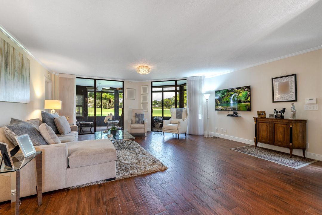 Recently Sold: $299,000 (2 beds, 2 baths, 1513 Square Feet)