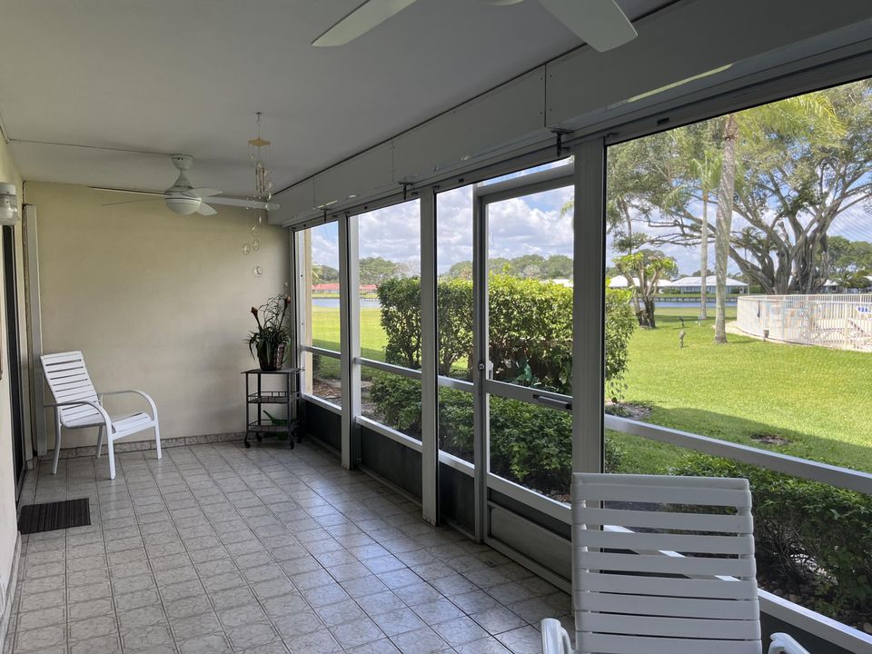 For Sale: $285,000 (2 beds, 2 baths, 1421 Square Feet)