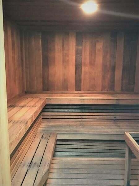 合同活跃: $3,000 (2 贝兹, 2 浴室, 1227 平方英尺)