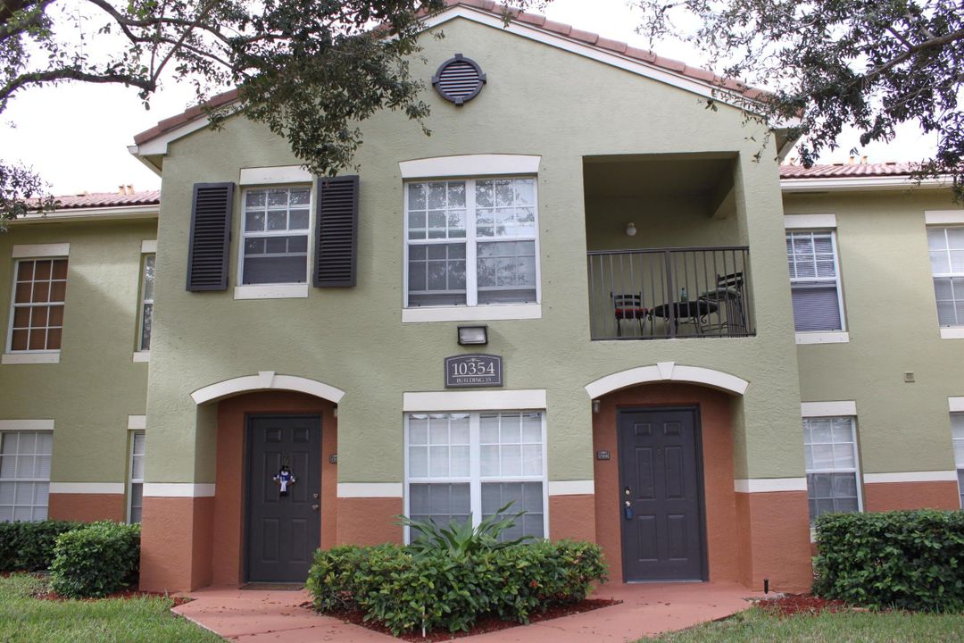 Recently Rented: $2,000 (2 beds, 2 baths, 1051 Square Feet)