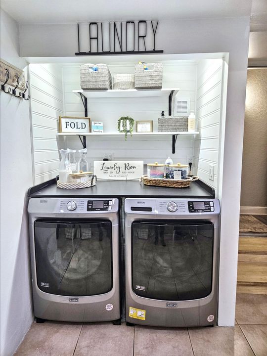 合同活跃: $1,082,000 (3 贝兹, 2 浴室, 1705 平方英尺)