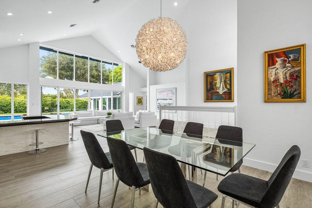 Activo con contrato: $2,275,000 (4 camas, 4 baños, 4546 Pies cuadrados)