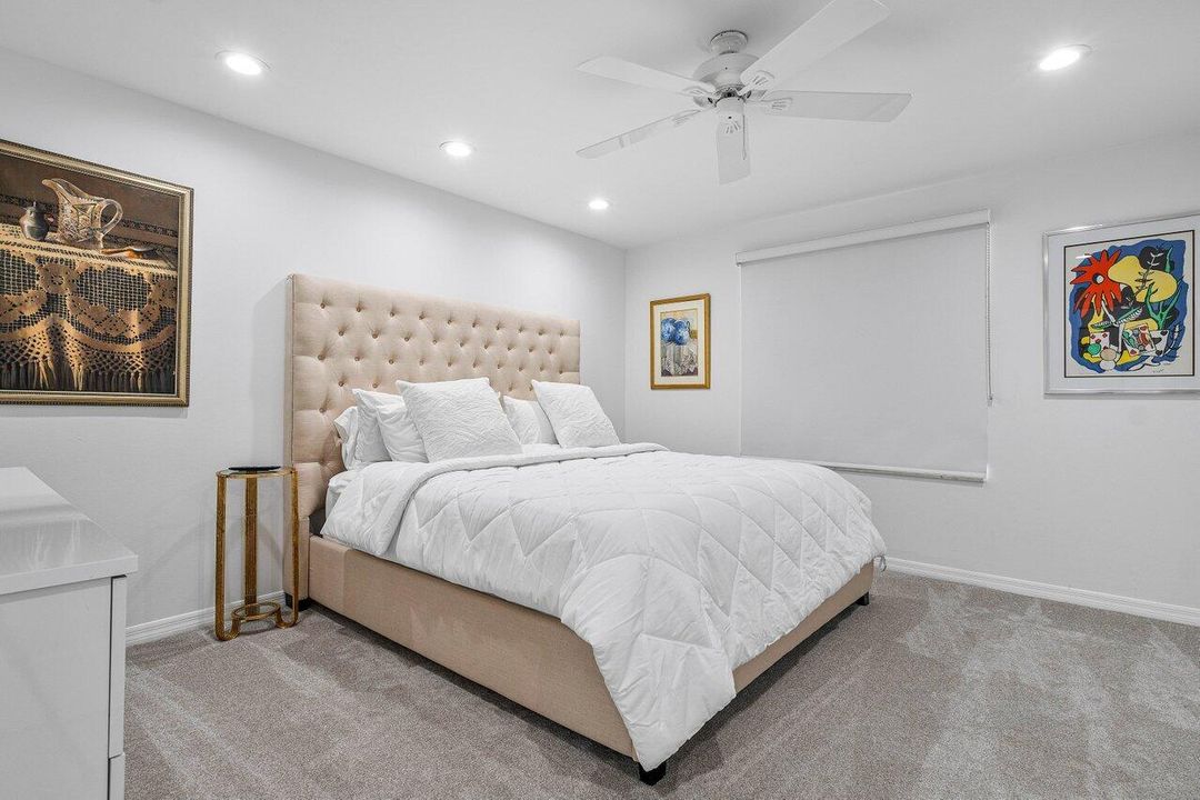 Activo con contrato: $2,275,000 (4 camas, 4 baños, 4546 Pies cuadrados)