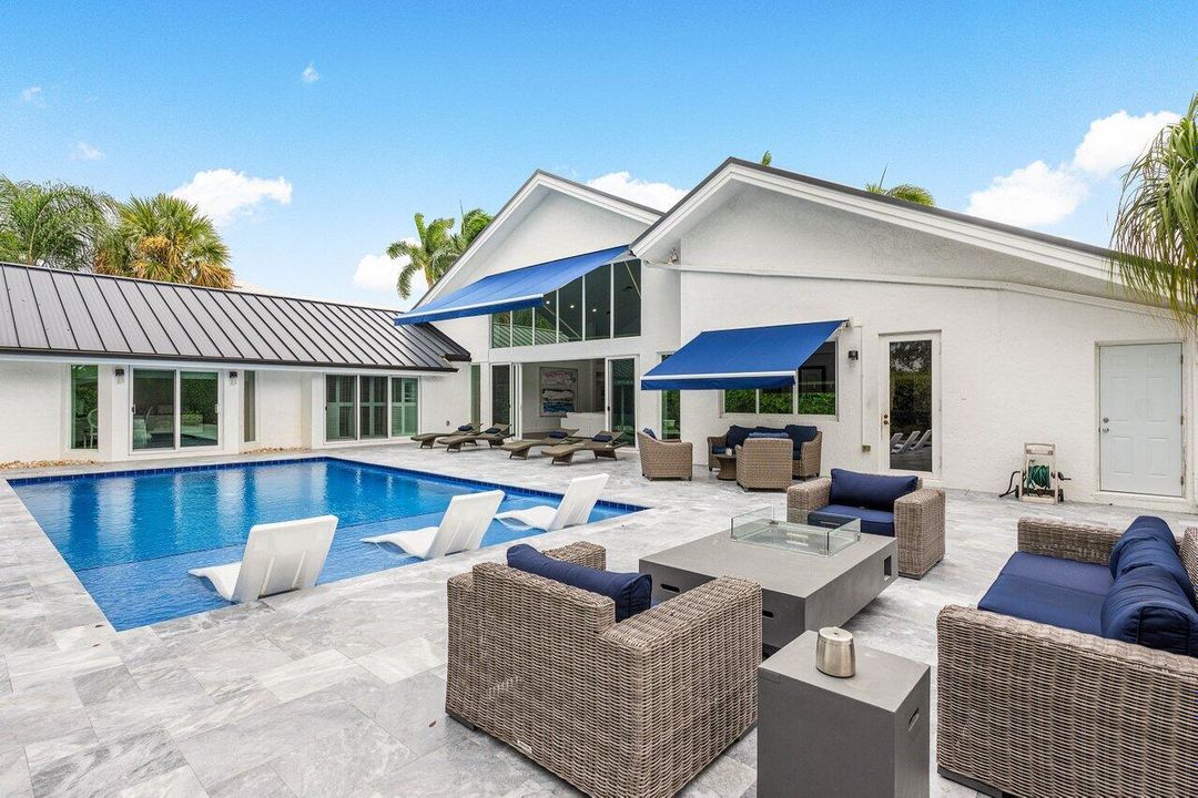 Activo con contrato: $2,275,000 (4 camas, 4 baños, 4546 Pies cuadrados)