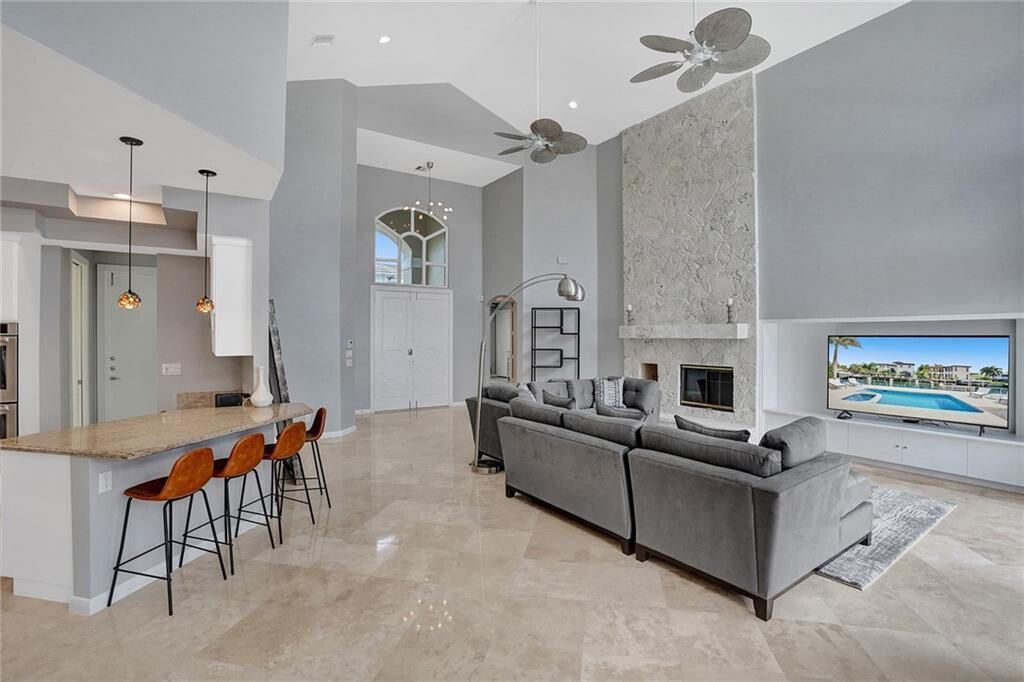 For Rent: $18,000 (3 beds, 3 baths, 2608 Square Feet)