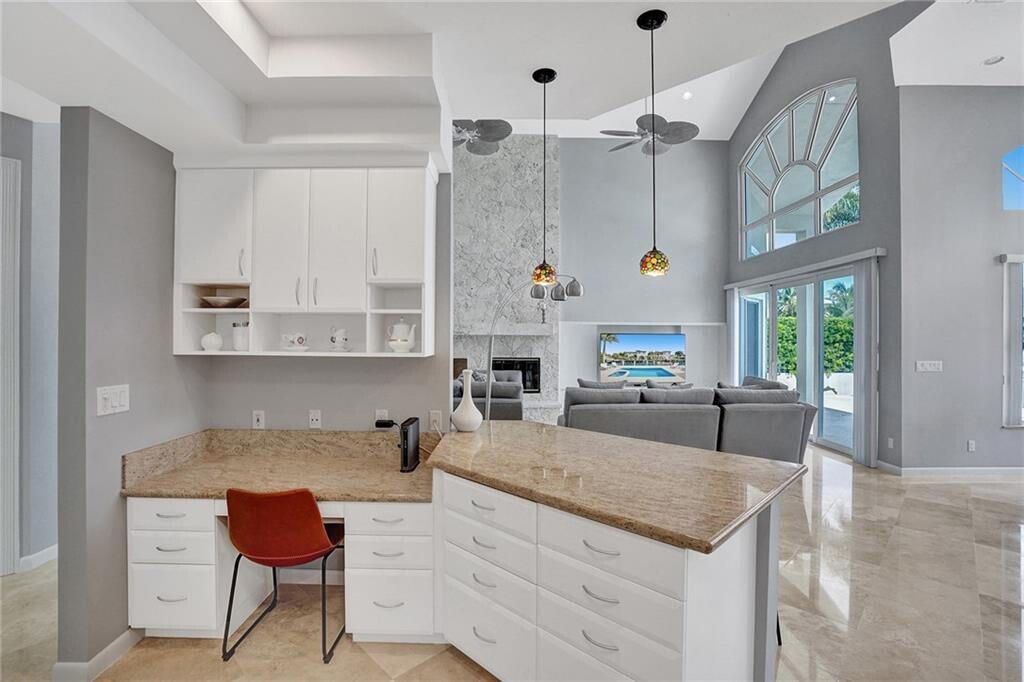 For Rent: $18,000 (3 beds, 3 baths, 2608 Square Feet)