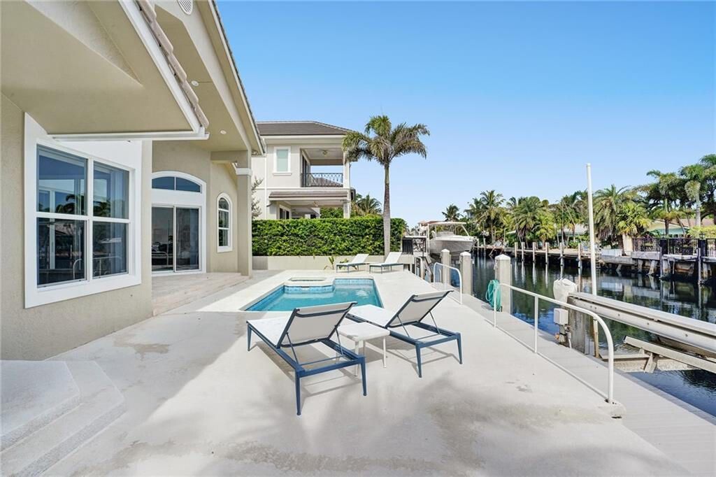 For Rent: $18,000 (3 beds, 3 baths, 2608 Square Feet)