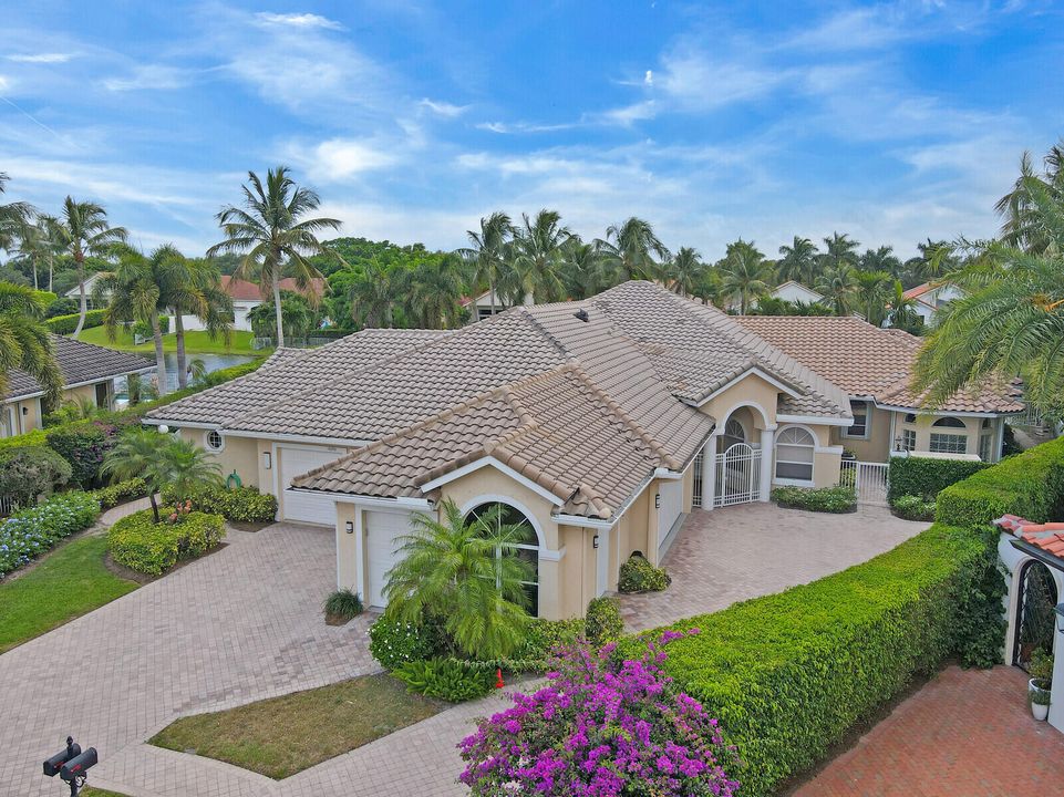 最近租的: $30,000 (4 贝兹, 4 浴室, 2979 平方英尺)