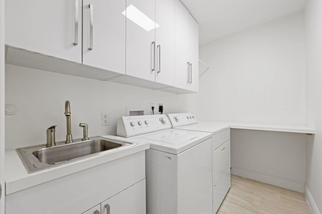 待售: $4,275,000 (5 贝兹, 5 浴室, 3813 平方英尺)