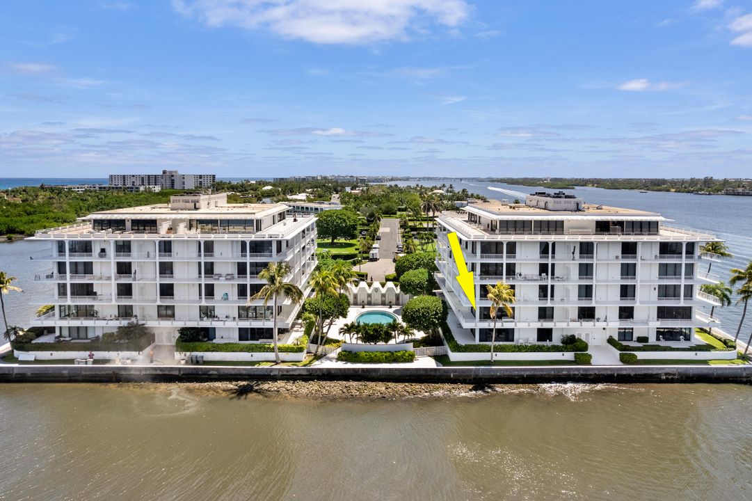 合同活跃: $1,750,000 (2 贝兹, 2 浴室, 1949 平方英尺)