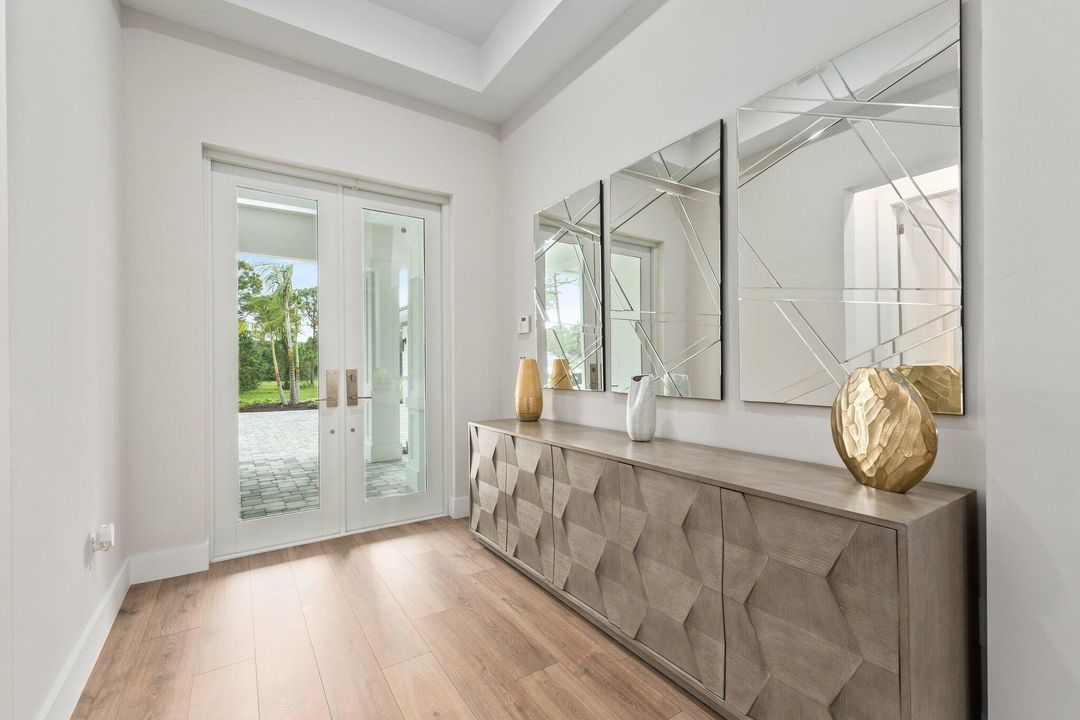 Activo con contrato: $1,280,000 (4 camas, 3 baños, 2852 Pies cuadrados)