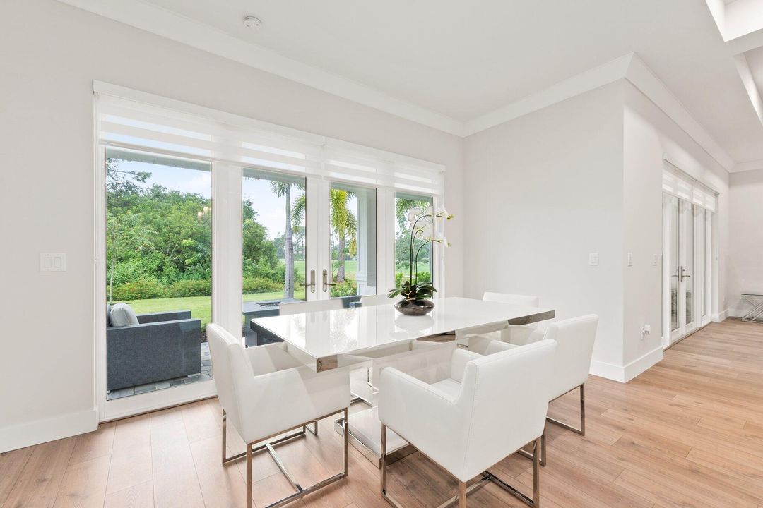 Activo con contrato: $1,280,000 (4 camas, 3 baños, 2852 Pies cuadrados)