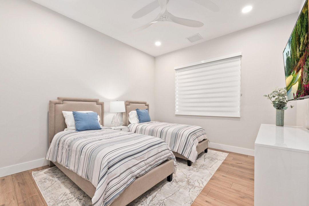 Activo con contrato: $1,280,000 (4 camas, 3 baños, 2852 Pies cuadrados)