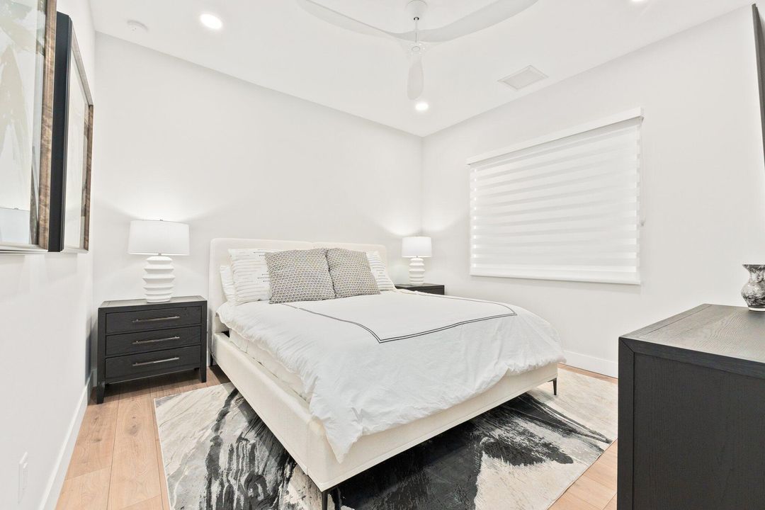 Activo con contrato: $1,280,000 (4 camas, 3 baños, 2852 Pies cuadrados)