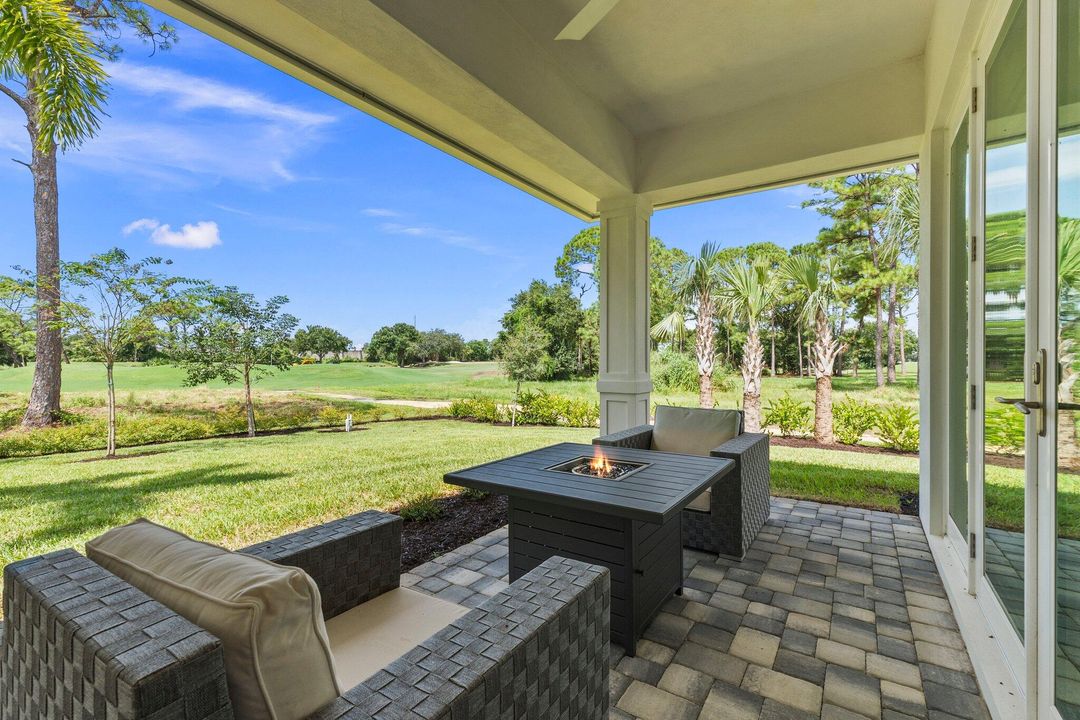 Activo con contrato: $1,280,000 (4 camas, 3 baños, 2852 Pies cuadrados)