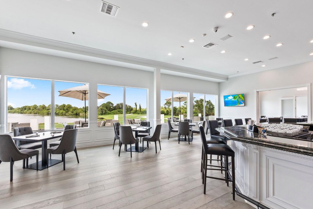 Activo con contrato: $1,280,000 (4 camas, 3 baños, 2852 Pies cuadrados)