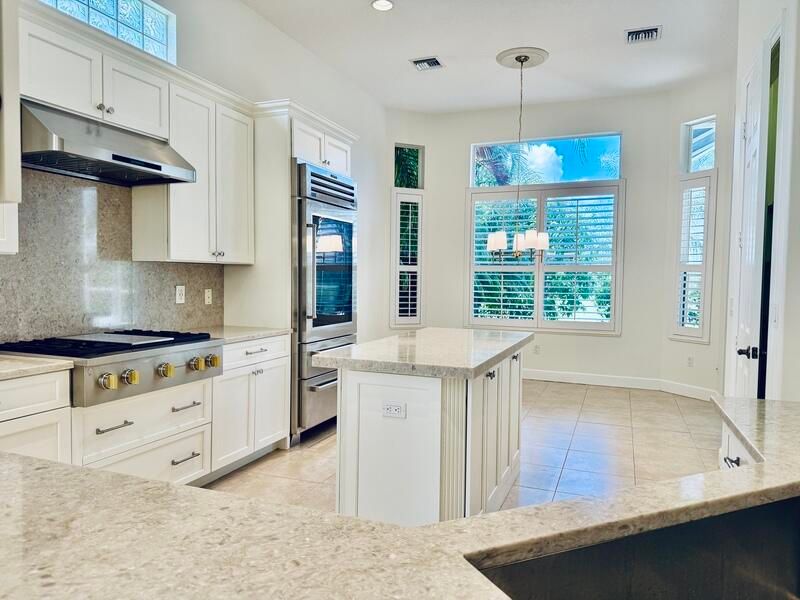 For Sale: $579,999 (4 beds, 2 baths, 2791 Square Feet)