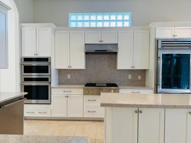 For Sale: $579,999 (4 beds, 2 baths, 2791 Square Feet)