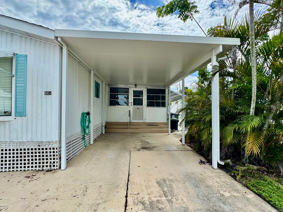 En Venta: $109,899 (2 camas, 2 baños, 1296 Pies cuadrados)