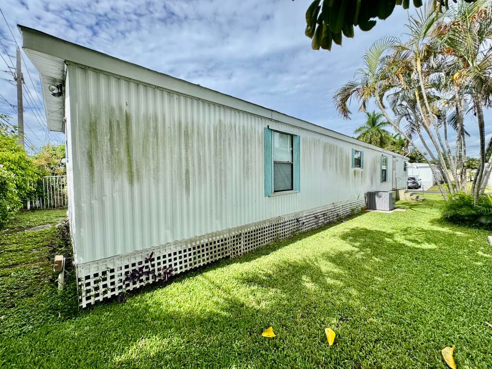 En Venta: $109,899 (2 camas, 2 baños, 1296 Pies cuadrados)