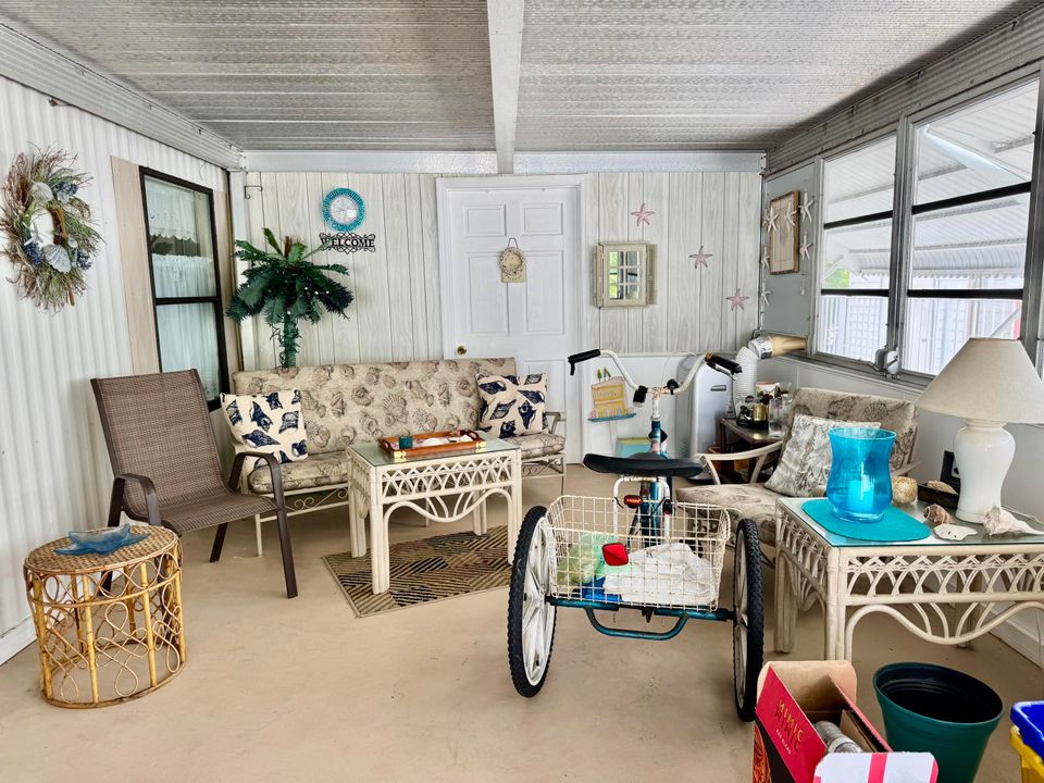 En Venta: $109,899 (2 camas, 2 baños, 1296 Pies cuadrados)