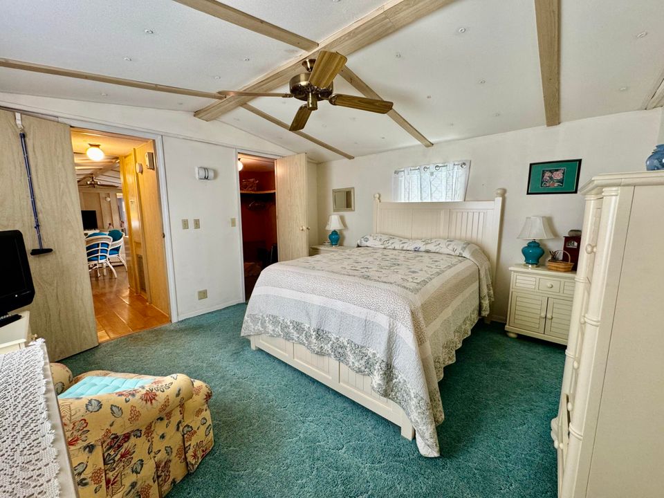 En Venta: $109,899 (2 camas, 2 baños, 1296 Pies cuadrados)