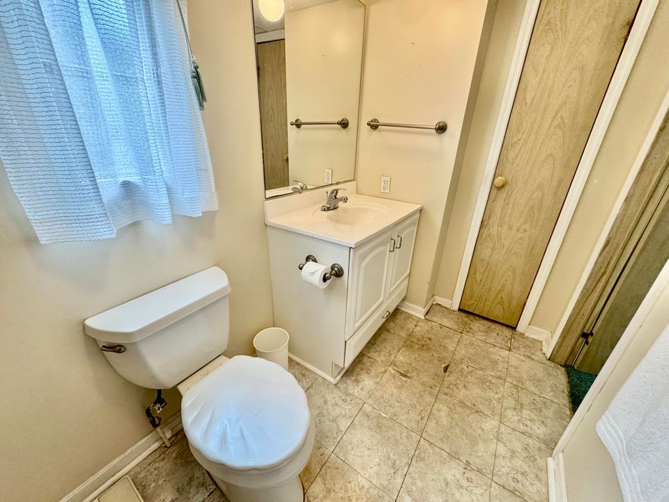 En Venta: $109,899 (2 camas, 2 baños, 1296 Pies cuadrados)