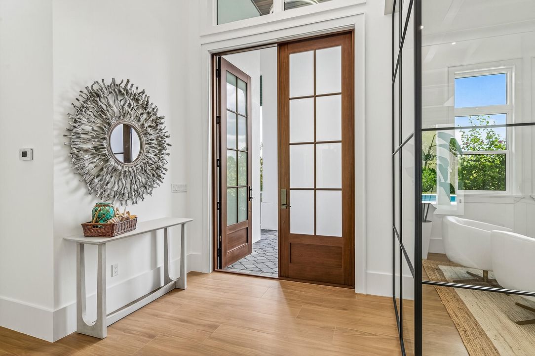 For Sale: $3,495,000 (3 beds, 3 baths, 3293 Square Feet)