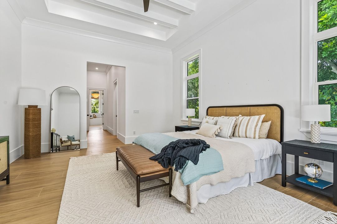 For Sale: $3,495,000 (3 beds, 3 baths, 3293 Square Feet)