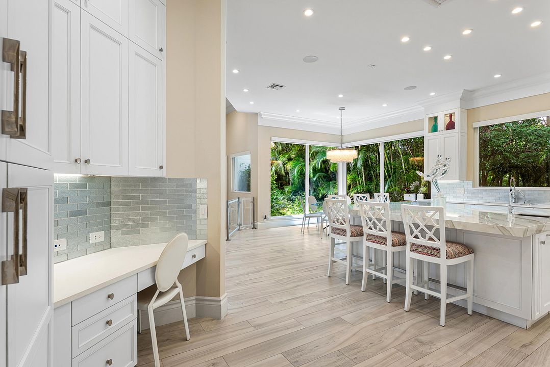 For Sale: $4,299,000 (4 beds, 5 baths, 5222 Square Feet)