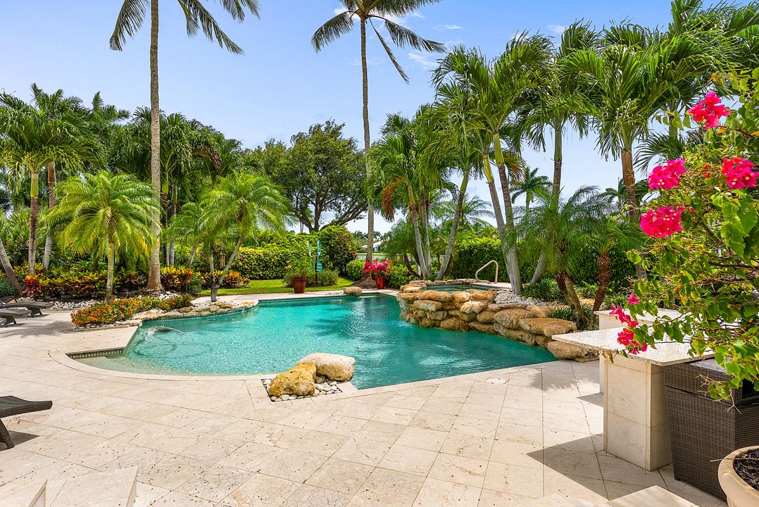 For Sale: $4,299,000 (4 beds, 5 baths, 5222 Square Feet)