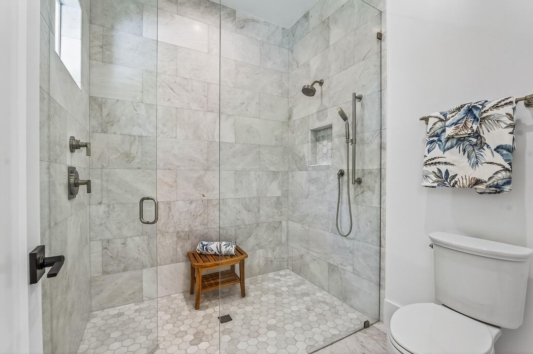 For Sale: $3,495,000 (3 beds, 3 baths, 3293 Square Feet)