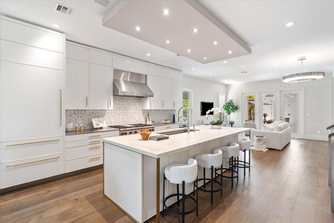 Недавно арендовано: $9,000 (4 спален, 4 ванн, 3698 Квадратных фут)