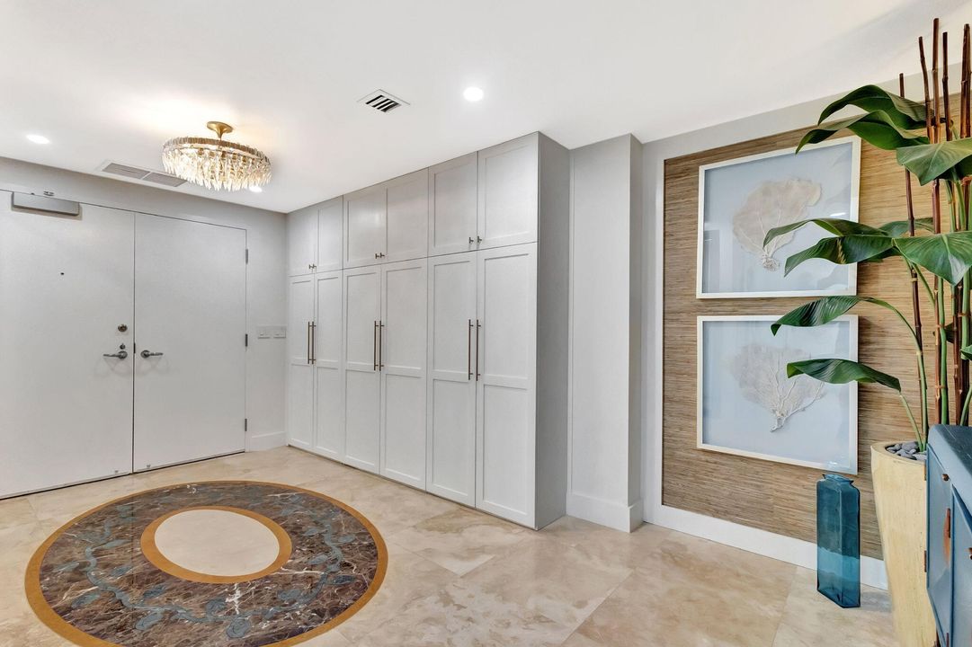 For Sale: $1,599,000 (3 beds, 2 baths, 2003 Square Feet)