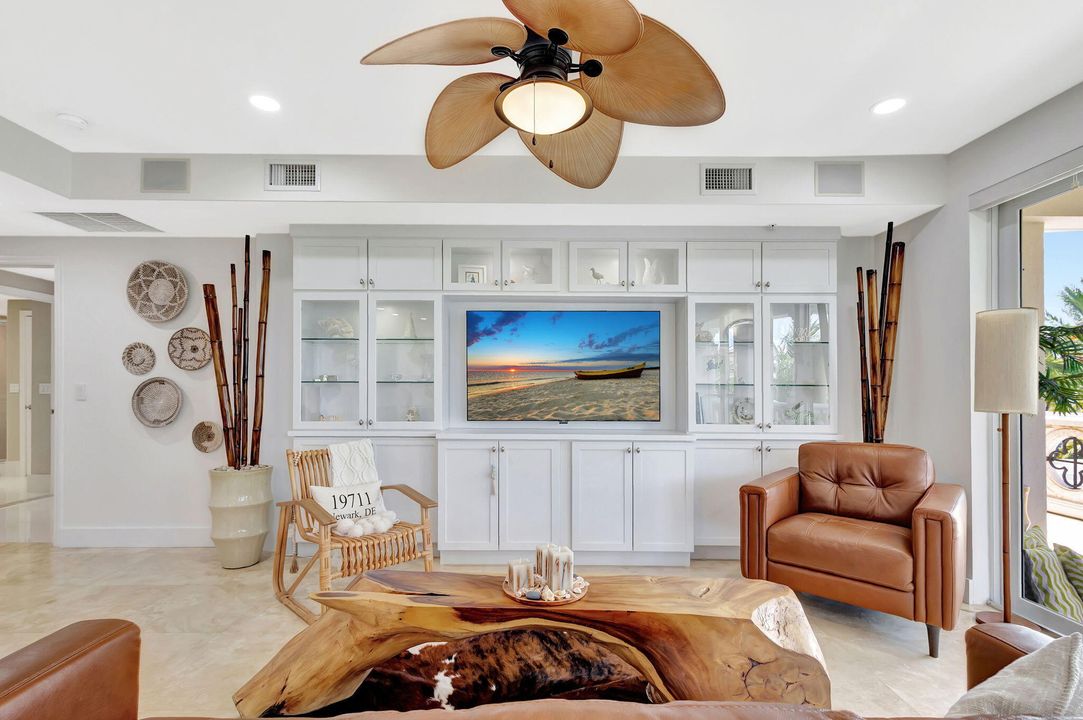 For Sale: $1,599,000 (3 beds, 2 baths, 2003 Square Feet)