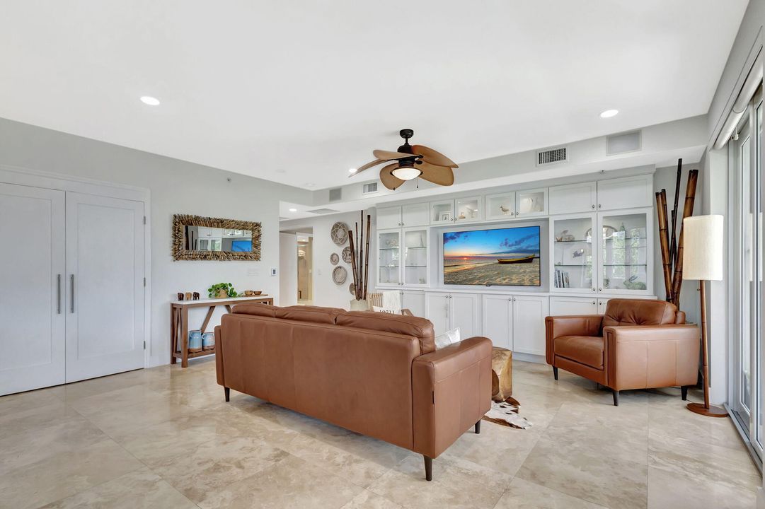 For Sale: $1,599,000 (3 beds, 2 baths, 2003 Square Feet)