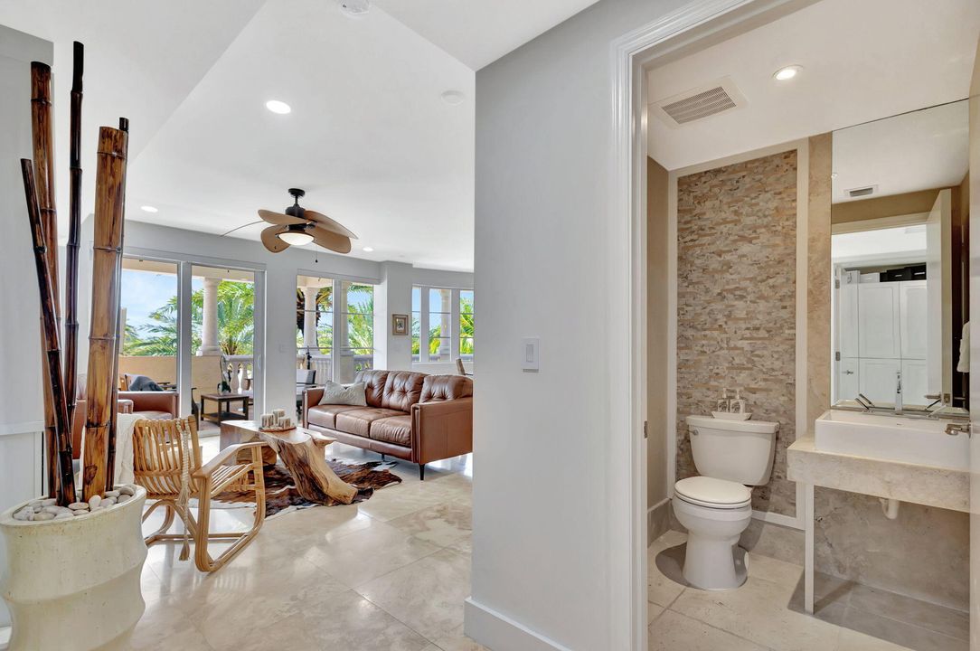 For Sale: $1,599,000 (3 beds, 2 baths, 2003 Square Feet)