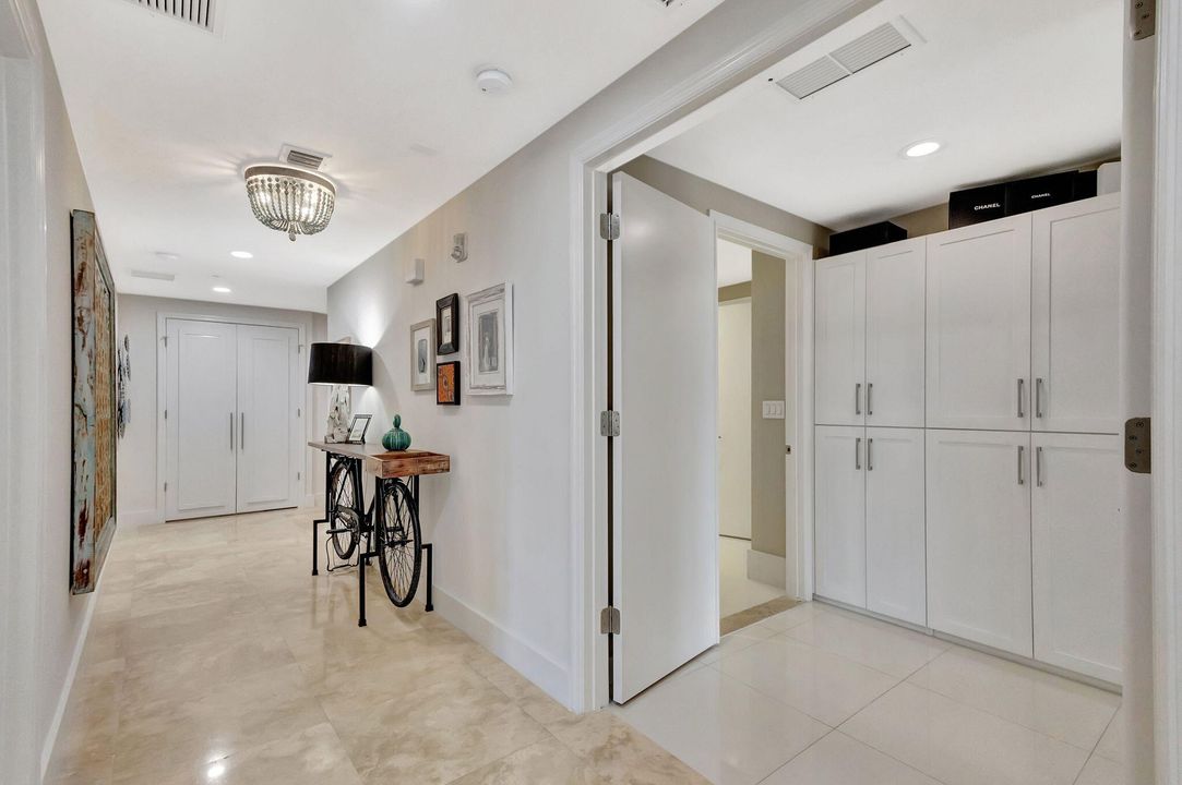 For Sale: $1,599,000 (3 beds, 2 baths, 2003 Square Feet)