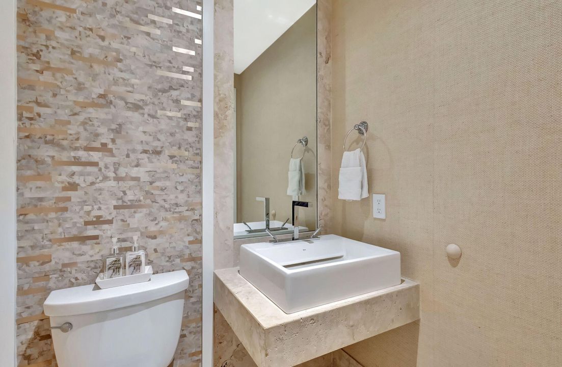 For Sale: $1,599,000 (3 beds, 2 baths, 2003 Square Feet)