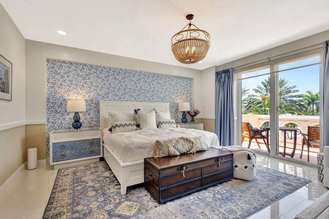 For Sale: $1,599,000 (3 beds, 2 baths, 2003 Square Feet)