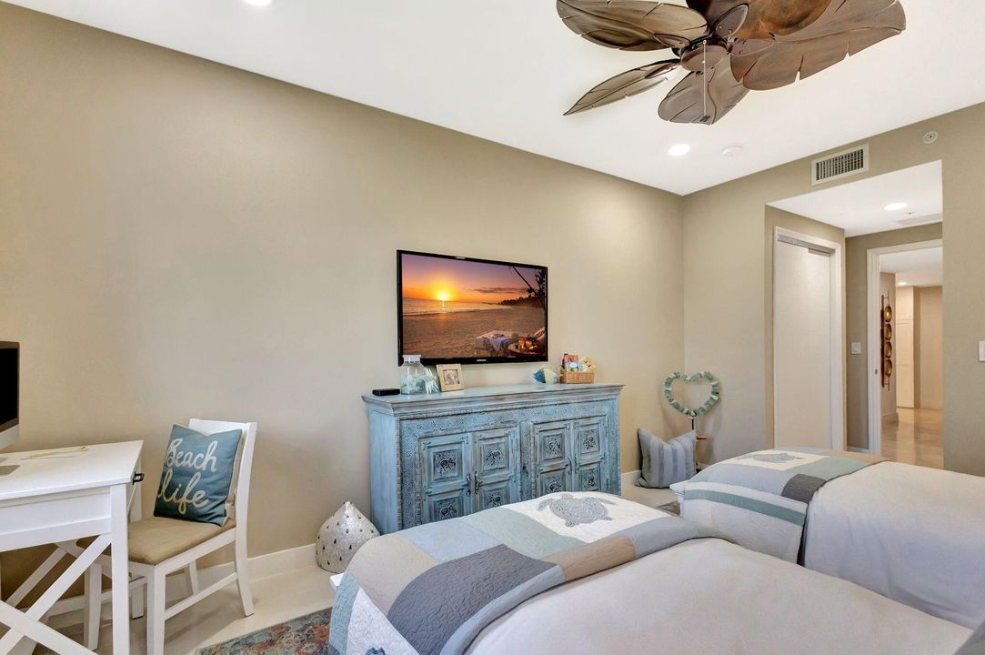 For Sale: $1,599,000 (3 beds, 2 baths, 2003 Square Feet)