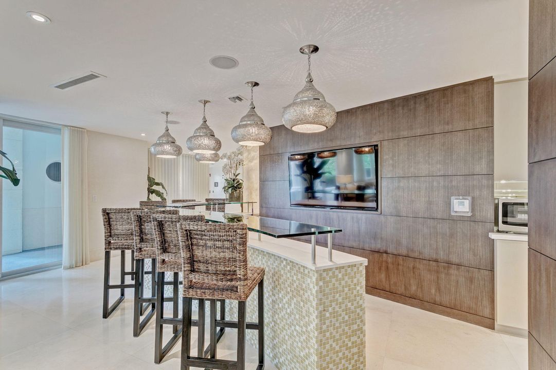 For Sale: $1,599,000 (3 beds, 2 baths, 2003 Square Feet)