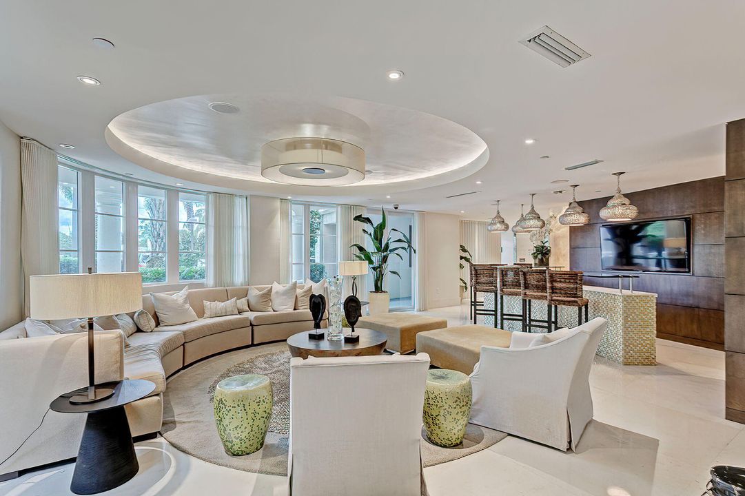 For Sale: $1,599,000 (3 beds, 2 baths, 2003 Square Feet)